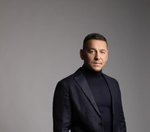 Iustin Paraschiv, om de afaceri roman