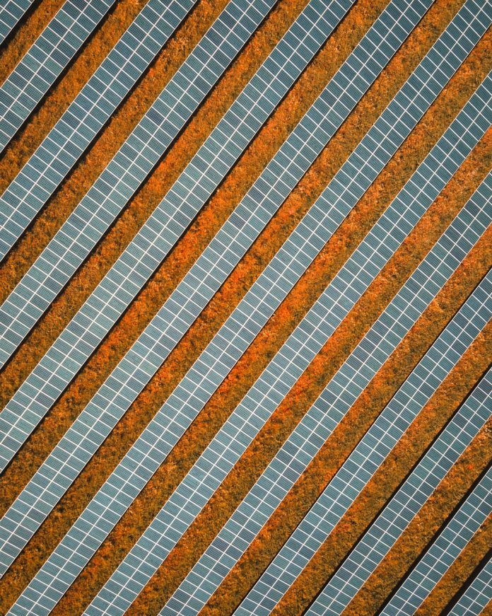 cat costa panouri fotovoltaice