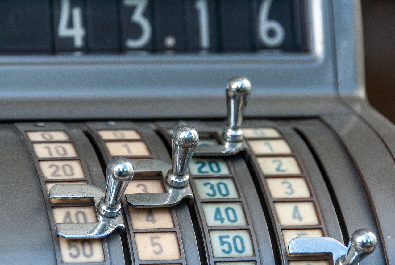 E-factura: ce este si cum te ajuta?